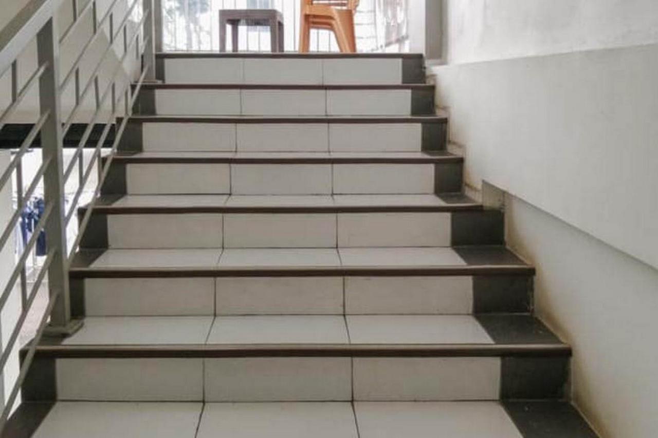 Laponca Residence Pondok Cabe Syariah Redpartner Buaran Exterior photo